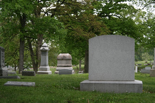 Things To Remember Before Buying A Headstone!